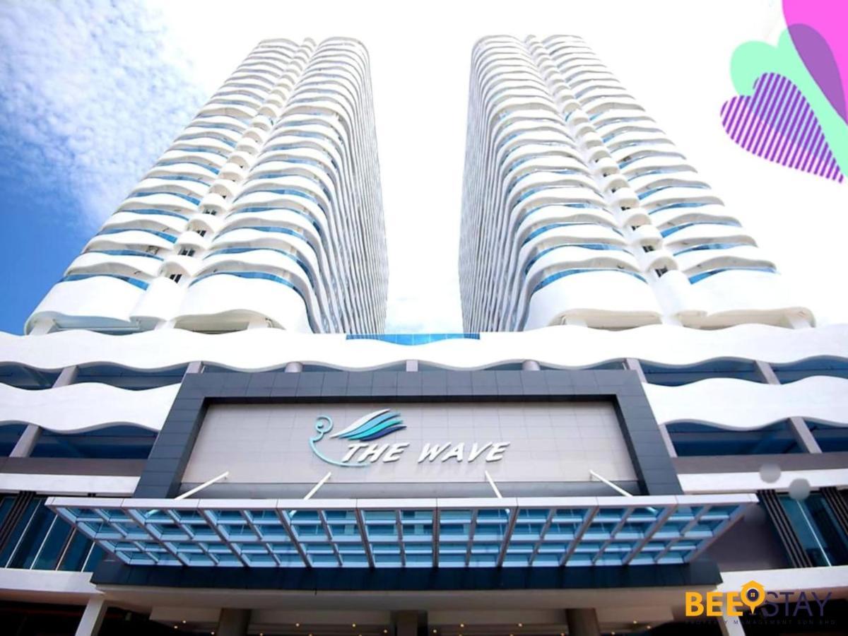 The Wave Suites Melaka By Beestay Exterior photo